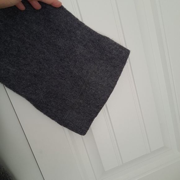 HARVE BENARD 100% wool jacket sweater 3/4 sleeves grey button belted SZ LG - Picture 3 of 7